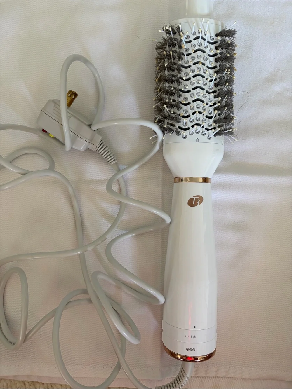 T3 White and Rose Gold Hot Air Styling Brush